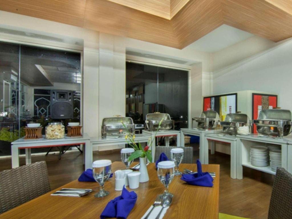 The Rizen Hotel Cisarua Luaran gambar