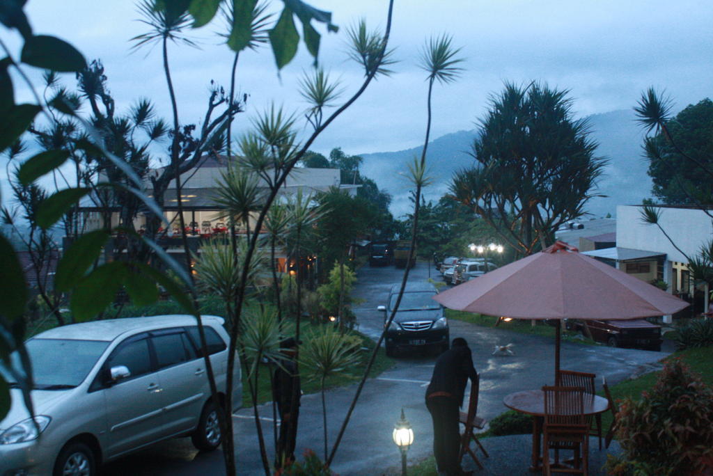 The Rizen Hotel Cisarua Luaran gambar