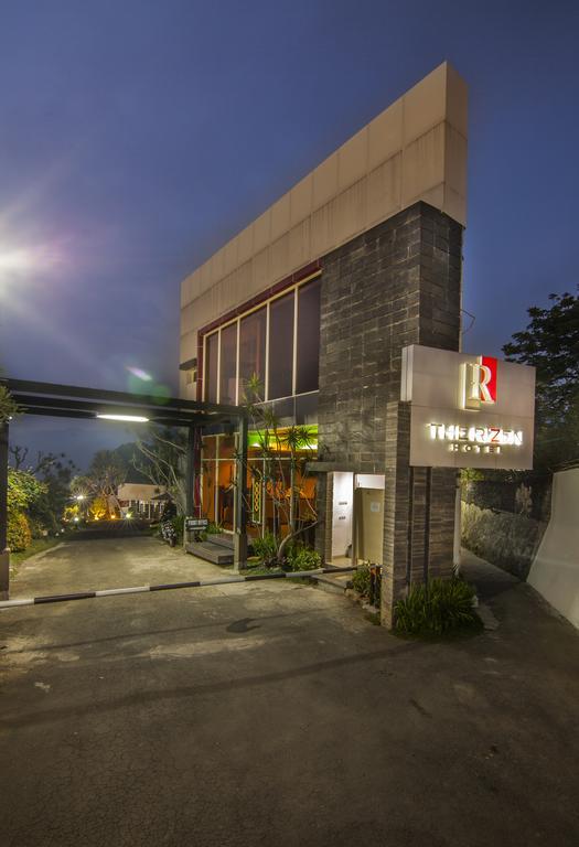 The Rizen Hotel Cisarua Luaran gambar
