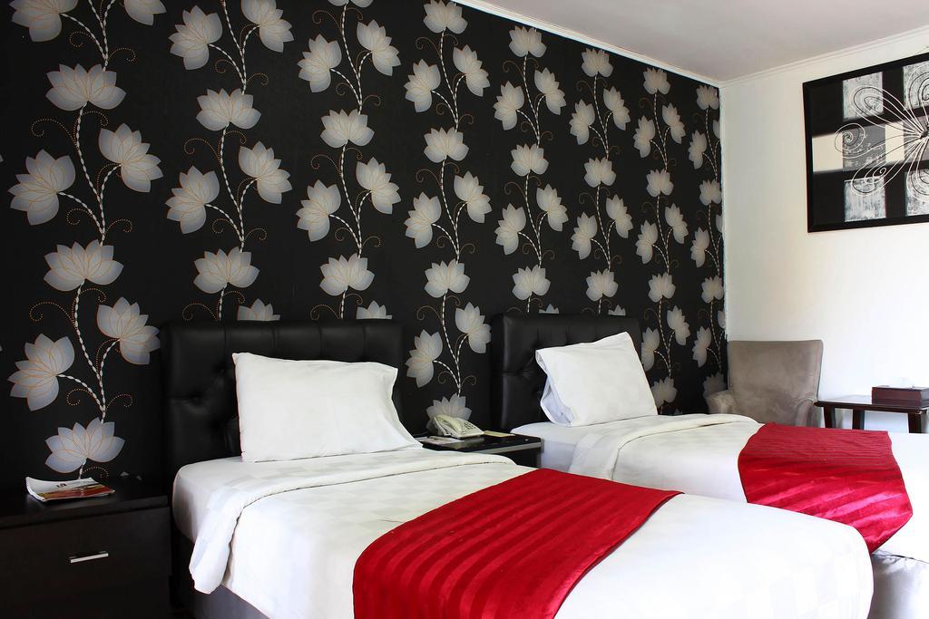 The Rizen Hotel Cisarua Luaran gambar
