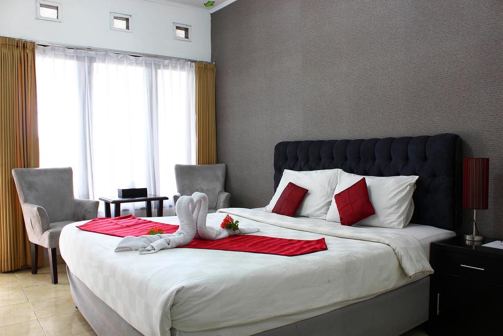 The Rizen Hotel Cisarua Luaran gambar