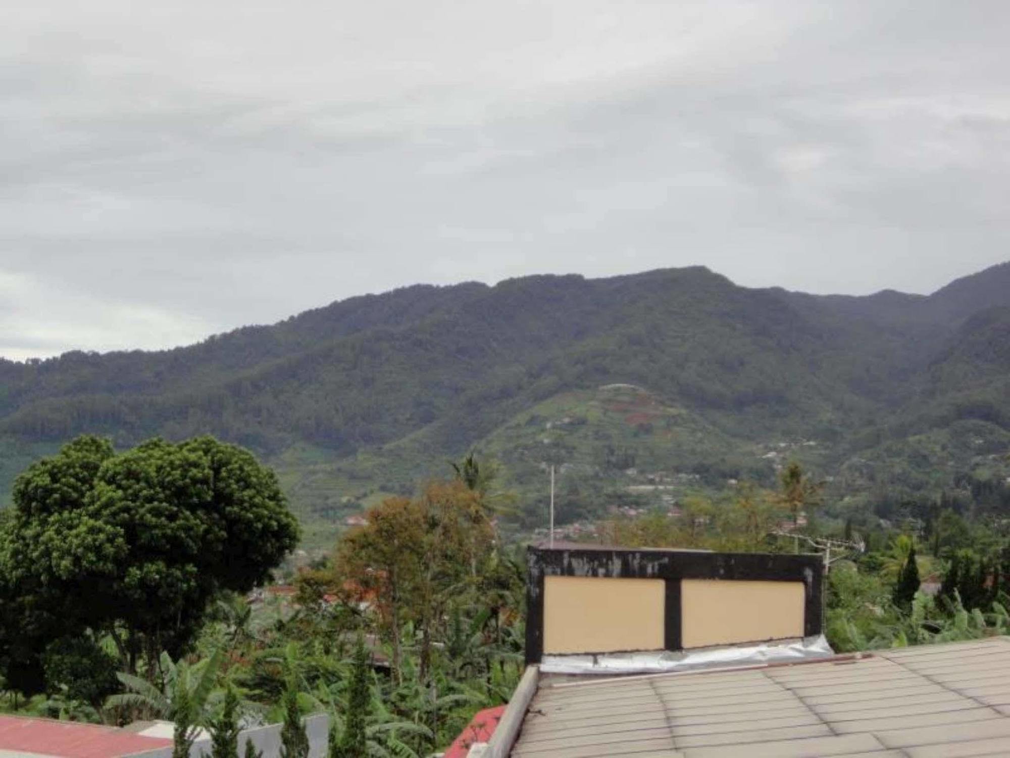 The Rizen Hotel Cisarua Luaran gambar